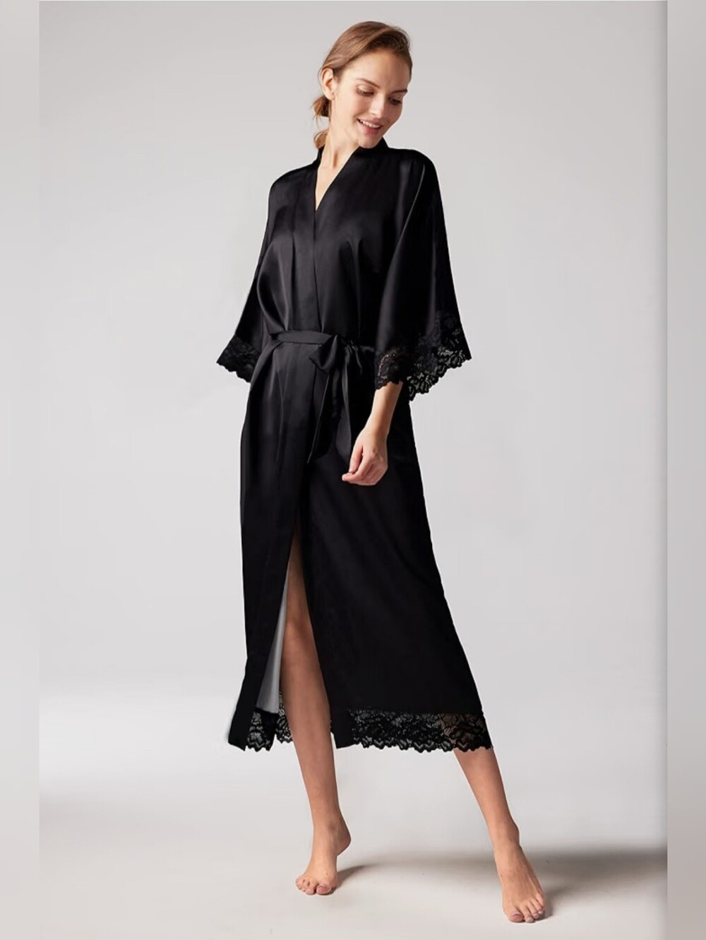 Babeyond Elegant  Kamono Robe In Black